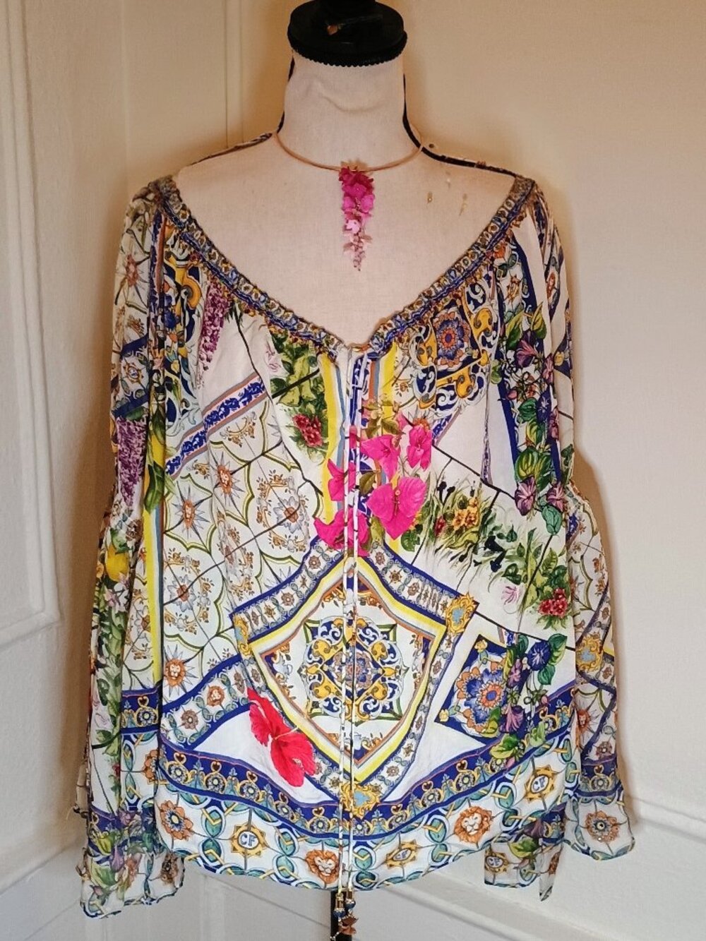 Camilla Amalfi silk blouse XL Gorgeous! 😍